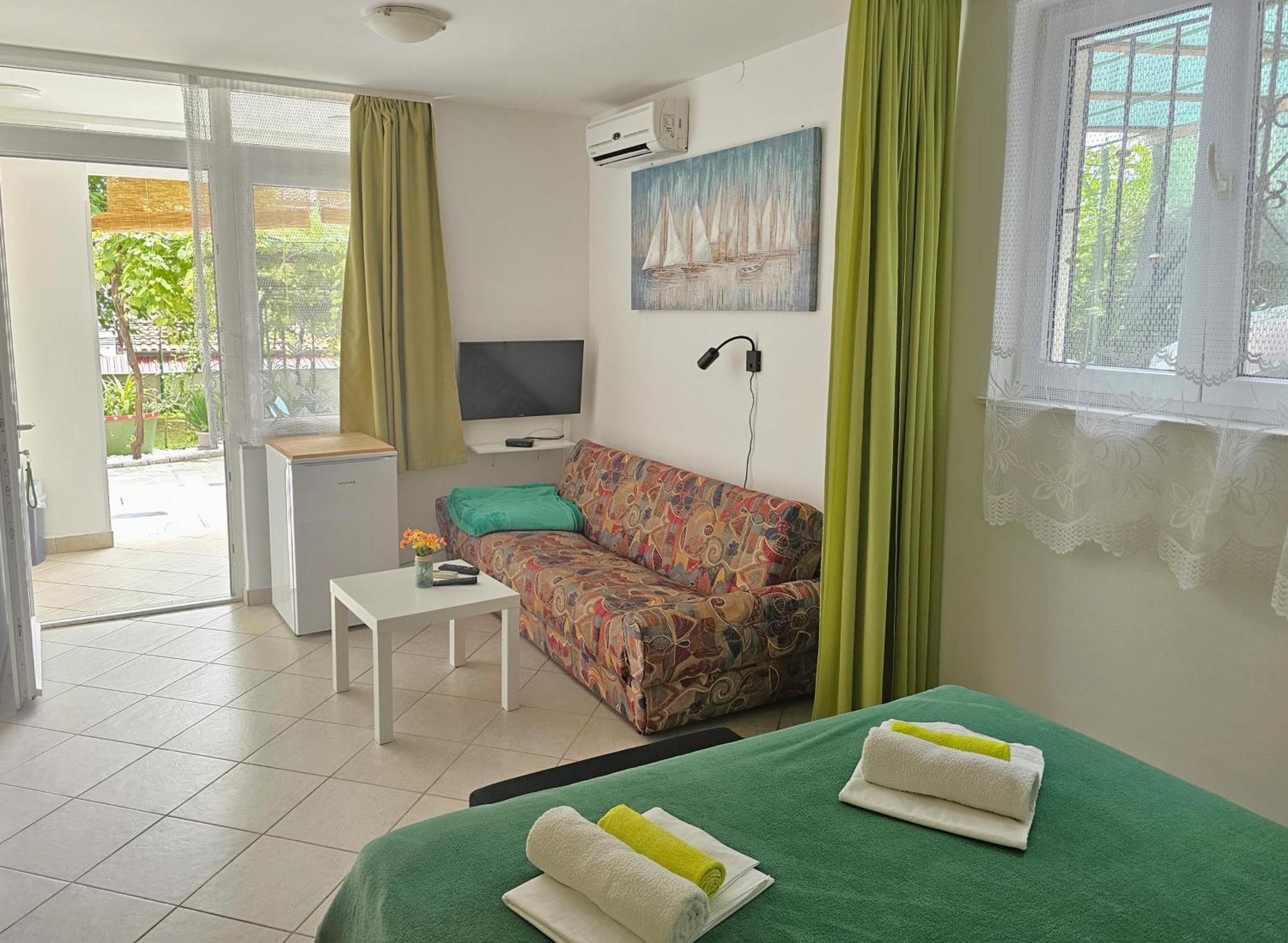 Apartments Crikvenica Megan 1 Eksteriør bilde